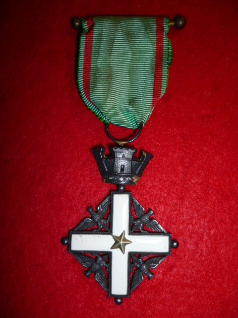  Italy - Order of Merit Knight’s Breast Badge   